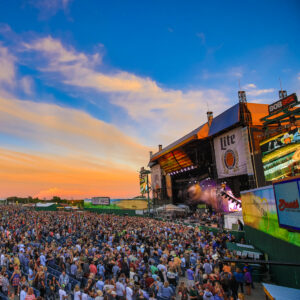 08_3_2017_WEfest_Crowd_SUNSET_HUGHES_5C7A1607